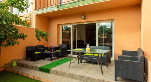 Holiday home Splendid Park Güell, Забронировать Отель Отели Барселоны с парковкой, рядом с Госпиталь Кирон Барселона, Парковка