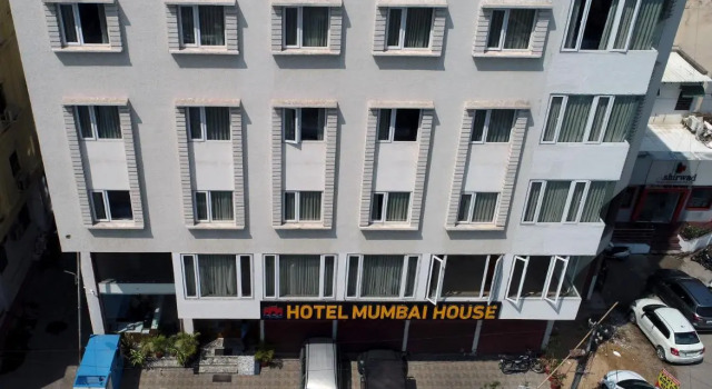 Mumbai House Express, Book Hotel Hoteller i Udaipur med parkering, Parkering