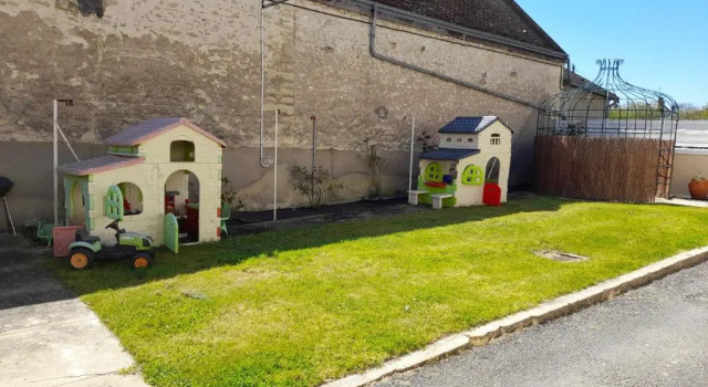Коттедж 5km de Beauval, Gite L'etoile Des Chateaux