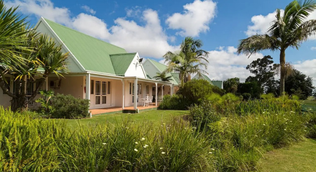 Четырёхместный люкс Protea Hotel by Marriott George King George