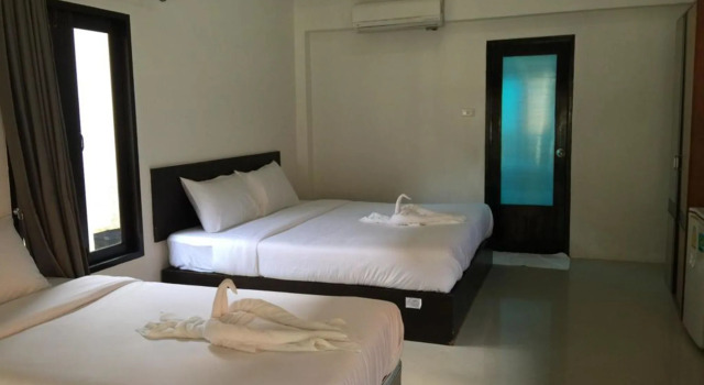 Aquavana Haad Rin Resort