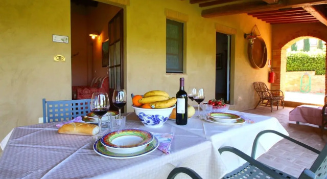 Коттедж Farmhouse in Montalcino with Pool and Garden