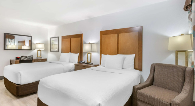 Четырёхместный номер Standard Best Western Plus El Paso Airport Hotel & Conference Center