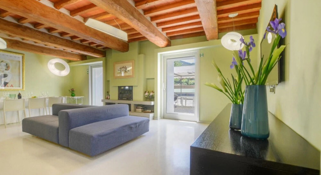 Amazing Home in Capannori With Outdoor Swimming Pool, Wifi and 5 Bedrooms, Prenota Hotel Hotel a Capannori con piscina, Piscina