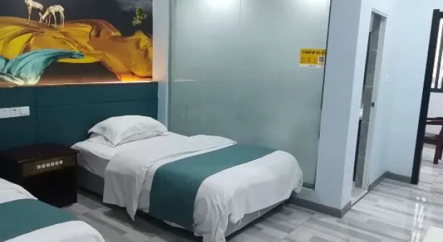 Люкс Yinlilai Business Hotel (Tianquan Hospital of Traditional Chinese Medicine Branch)