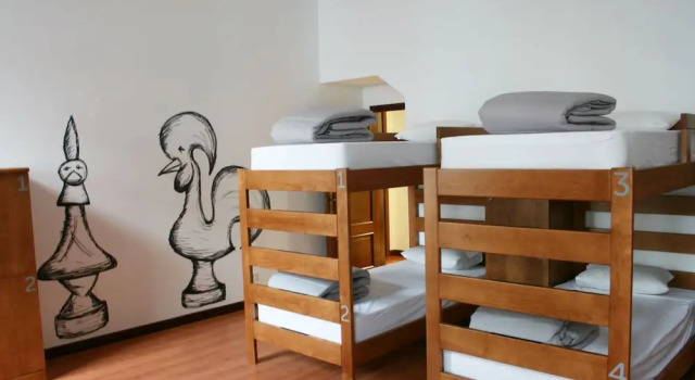 Кровать в общем номере с балконом Hostel 2300 Thomar