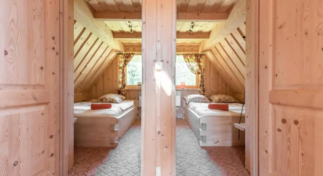 Domek w Roztokach z widokiem na Tatry z sauną, Book Hotel Hotels in Tatras with Parking, Parking