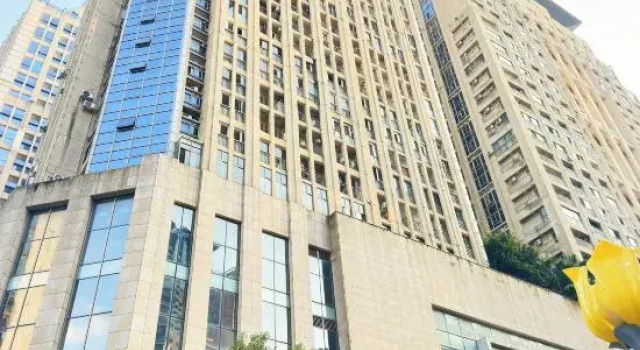 Nanning Lange Holiday Hotel (Convention Center Wanxiang Mall), Rezerwuj Hotel Hotele w Nanning z parkingiem, Parking