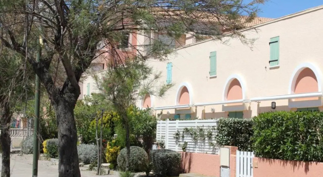 Maison Gruissan, 3 pièces, 6 personnes - FR-1-229-486, Rezervovat Hotel Hotely v Corbières s bazénem, Bazén