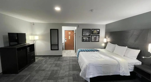Двухместный номер Deluxe La Quinta Inn by Wyndham Indianapolis Airport Executive Dr