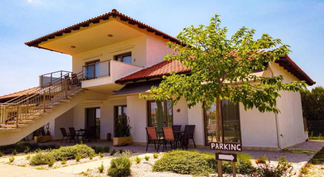 Апартаменты Varkes Suites 2