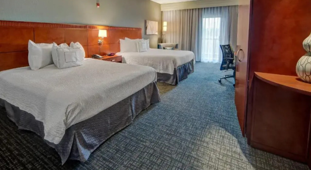 Четырёхместный номер Standard Courtyard by Marriott Memphis Southaven