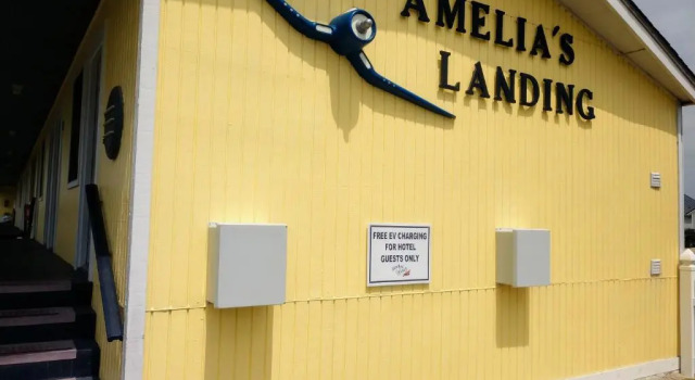 Amelias Landing, Забронировать Отель Порт-Аранзас Mustang Island, рядом с Художественный центр Порт-Аранзаса