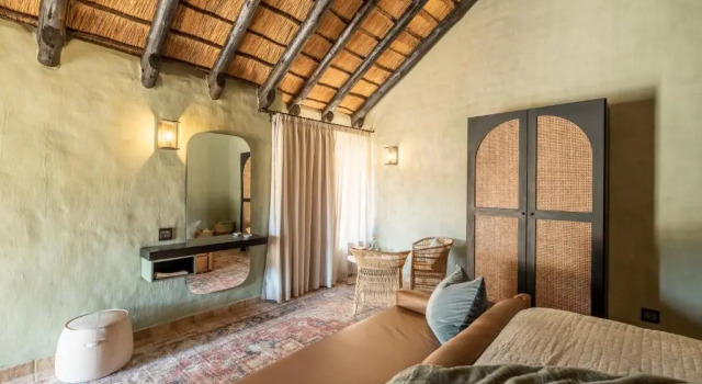 Люкс Okapuka Safari Lodge