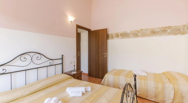 Valguerriera 6- Rosa Cremisi, Rezervovat Hotel Apecchio 