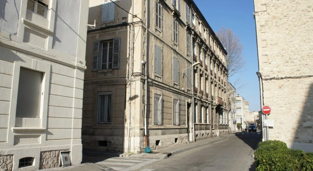 Apartment With 3 Bedrooms in Avignon, With Wonderful City View and Wif, Prenota Appartamento Hotel a Alvernia con parcheggio, Parcheggio