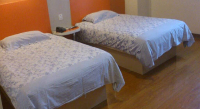 Motel 168 Nanjing Zhongyangmen Bus Station Inn, Prenota Motel Motel a Nanchino, Motel