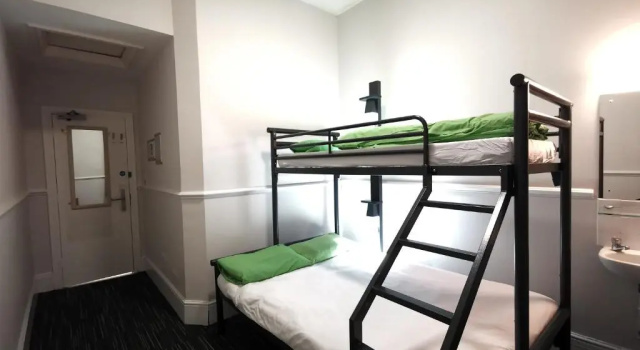 Трёхместный номер Standard YHA London Earls Court