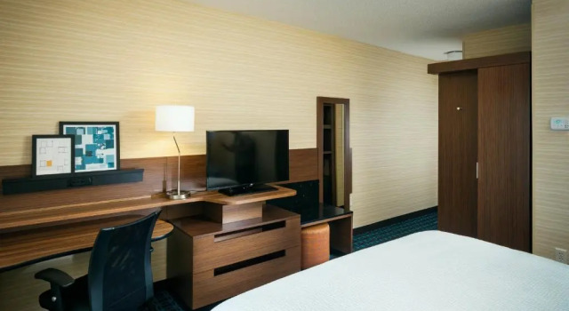 Четырёхместный номер Standard Fairfield Inn & Suites by Marriott Tacoma DuPont