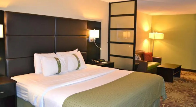 Holiday Inn Morgantown/Pa Turnpike Ex 298, Rezervasyon Otel Morgantown Pensilvanya