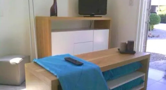 Holiday home Route de Capanella, Rezerwuj Hotel Hotele w Korsyka z parkingiem, Parking