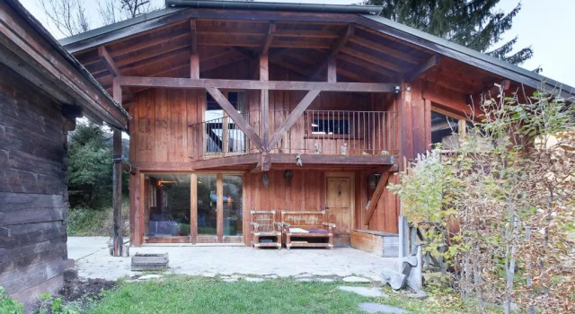 Chalet of the 5 Chardons Ski-In Ski-Out, Забронировать Шале Виллы Овернь-Рона-Альпы, Вилла