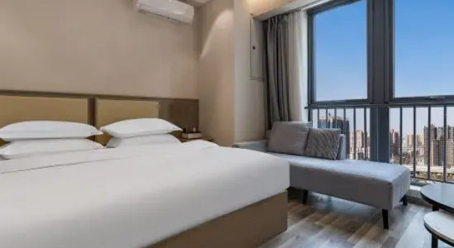 Люкс Luxury Jushe B&B (Zhengzhou Park Maohe Henan University of Technology)