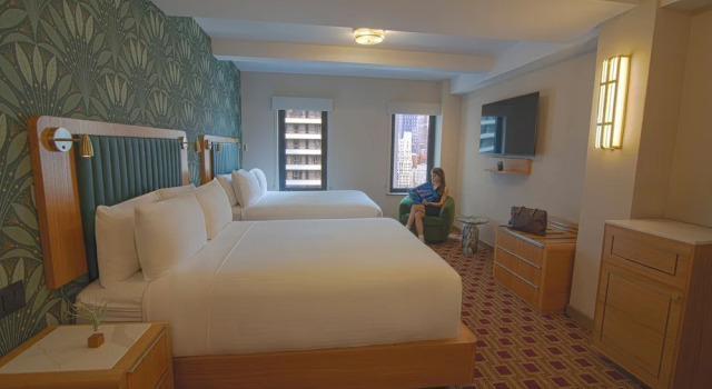 Четырёхместный номер Marquee Hotel Edison Times Square