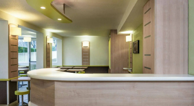 ibis budget Senlis
