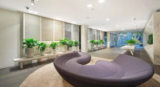 Corporate Keys - Elm, Book Hotel  