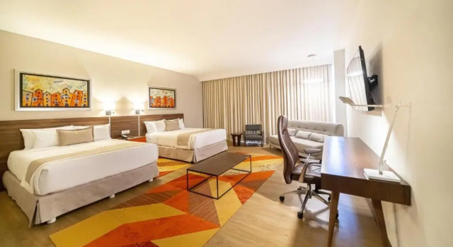 Люкс с видом на город Metria Hotel