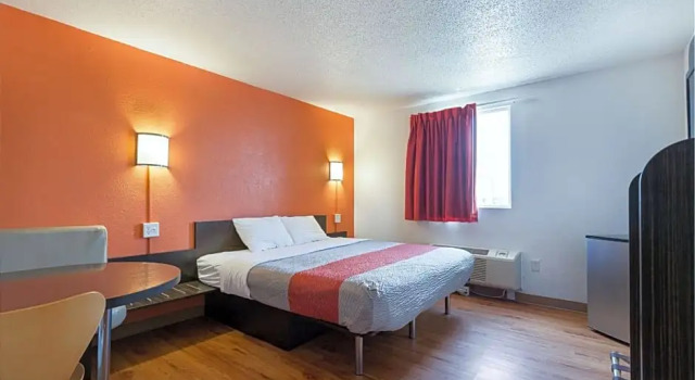 Четырёхместный номер Deluxe Motel 6 Lincoln, IL