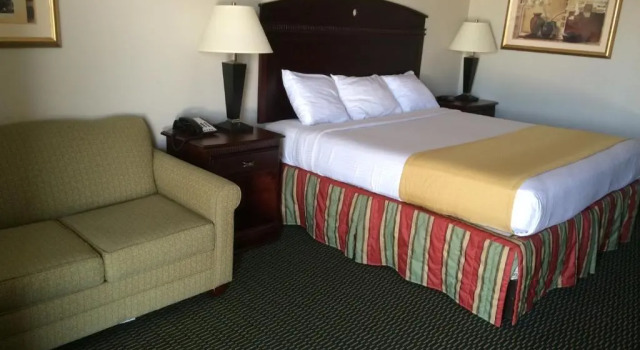 Standardowy pokój Express Inn