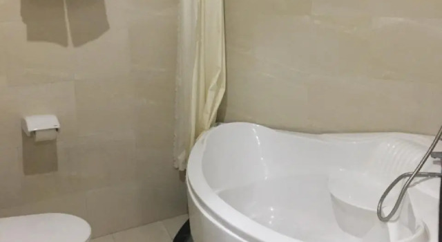 Люкс Khách Sạn Hiệp Yến