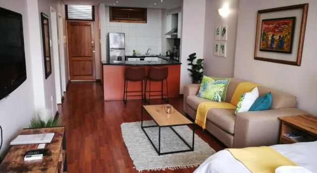 45 Lighthouse Mall Apartment