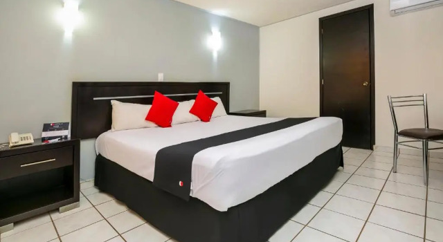 Двухместный номер Superior Capital O Hotel Victoria Morelia