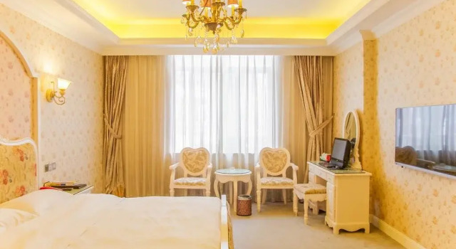 Yibinbandao Holiday Hotel, Book Hotel Hoteller i Sichuan med parkering, Parkering