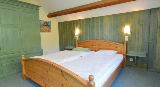 Charming Holiday Home in Robertville with Steambath