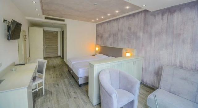 Garda Suite Hotel, Забронировать Отель Бизнес-отели Лимоне-суль-Гарды, рядом с Bike Path Limone sul Garda, 4* 5*