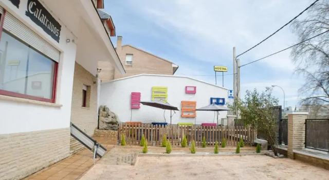 Hostal Los Calatravos, Boek Hotel Hotels in Teruel met zwembad, Zwembad