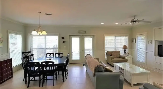 4BR Waterfront Beach Access Pool Lake Views