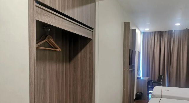 ZEN Rooms Ambassador Residence, Rezerwuj Hotel Hotele w Sarawak z parkingiem, Parking