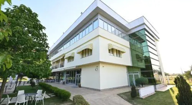 Hotel "La Villa" Ristorante Piscina Gelateria, Book Hotel Hoteller i Prizren County med pool, Swimmingpool
