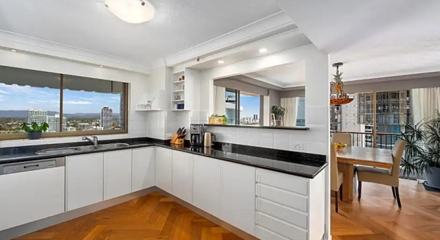 Апартаменты с балконом De Ville Apartments