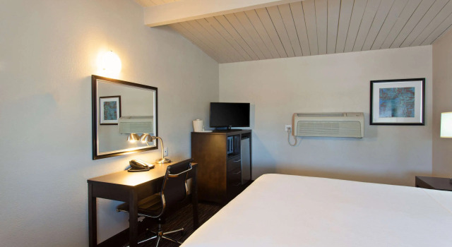 Days Inn by Wyndham Chowchilla Gateway to Yosemite