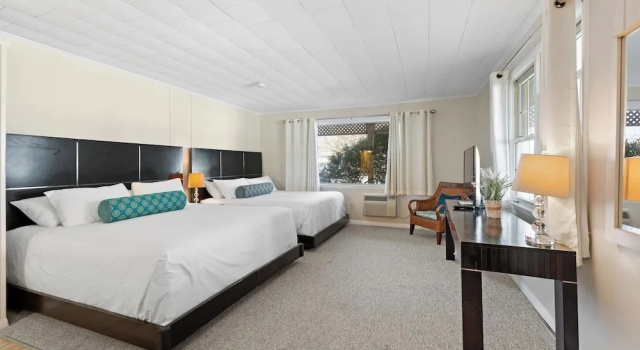 Номер Classic The Heights Hotel