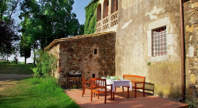 Scenic Mansion in Sant Andreu Salou near Forest, Reservar Hotel Sant Andreu Salou Gironès