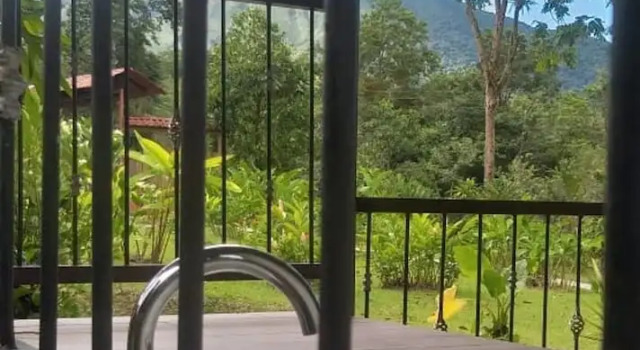 Вилла Tropical Suites & Villas