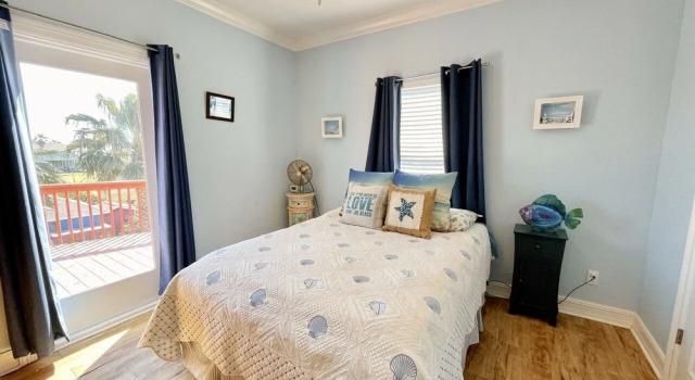 Crazy Cajun 2 Bedroom Home, Book Feriehus Bolivar Peninsula Houston