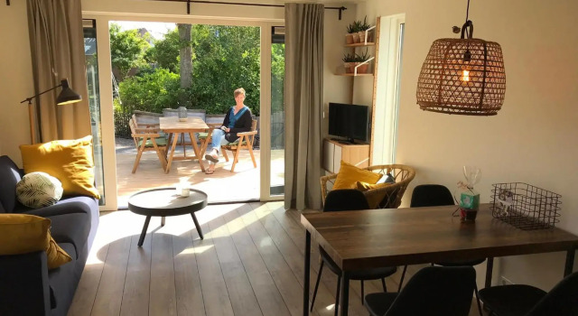 Vakantiewoning Duinenburg, Book Hotel Domburg 